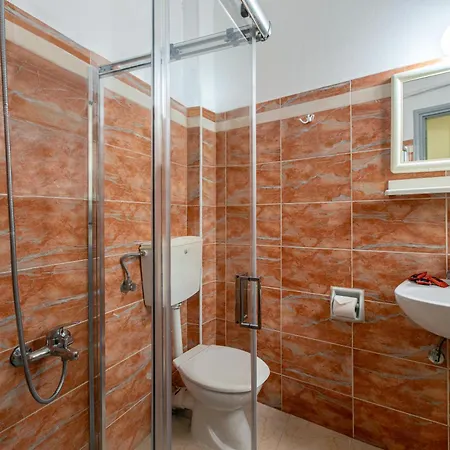 Hotel Lucia 2*