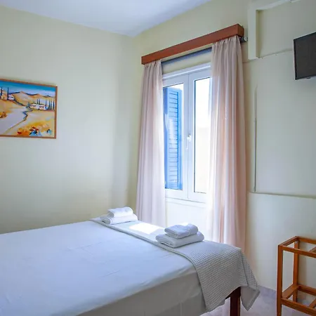 Hotel Lucia 2*
