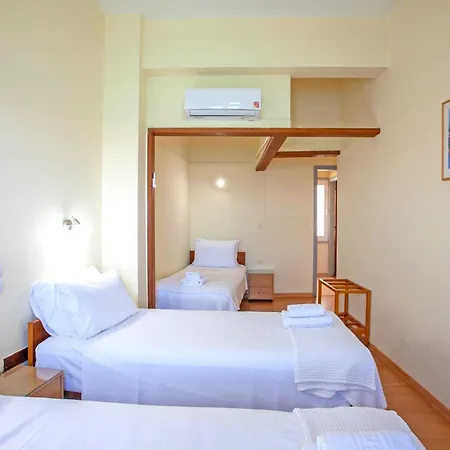 Hotel Lucia 2*