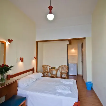 Hotel Lucia 2*
